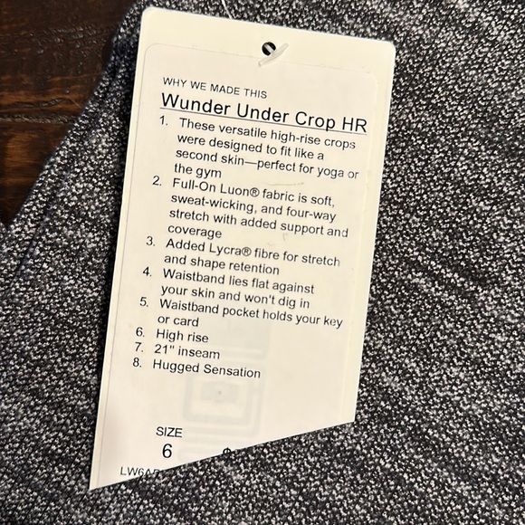 Lululemon Wonder Under Crop HR - Picture 2 of 4